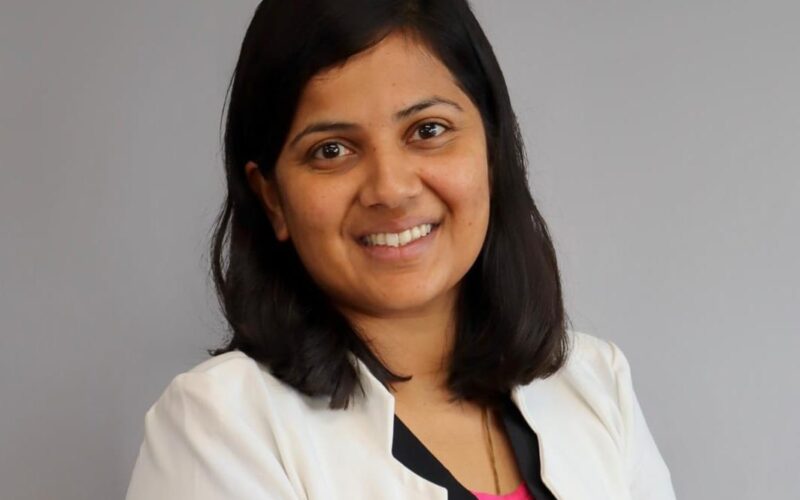 Da Antiguidade à Inteligência Artificial: Dra. Akanksha Baheti simboliza o futuro da odontologia moderna